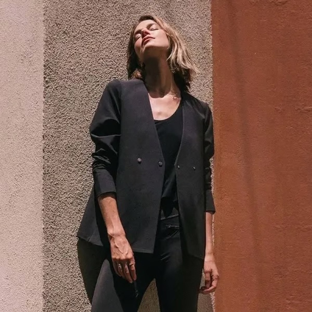 ADAY Double Take Wrinkle Resistant V-Neck Double Breasted Blazer in Black size S